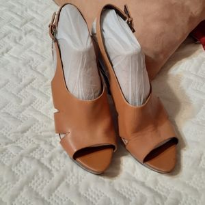 Women's spring/summer camel faux leather high-heel platform sandal; size 9-1/2M